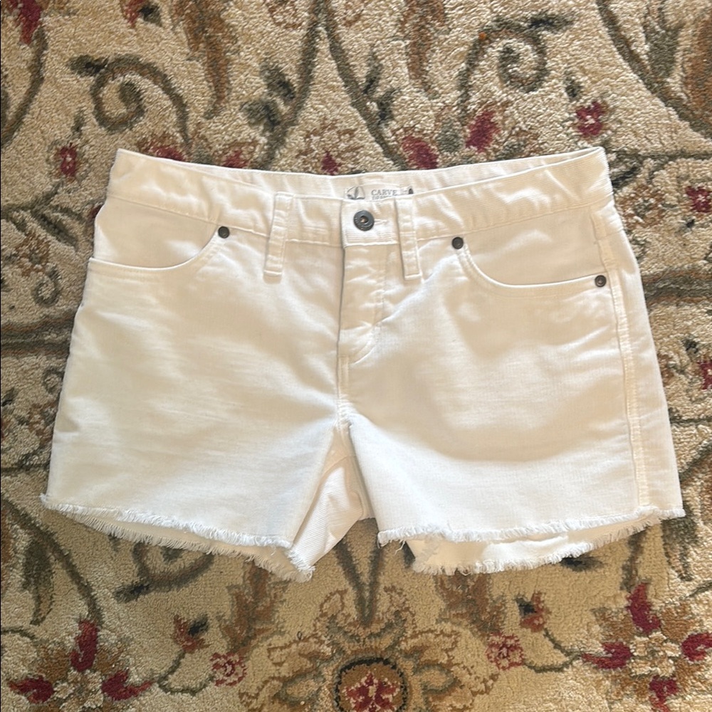 Title 9 Nine Carve Designs Dogtown corduroy Shorts Size 0 fits like size 2